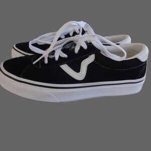 Vans Old School Sport sneakers size men 4, women 5.5, black suede and white VGC